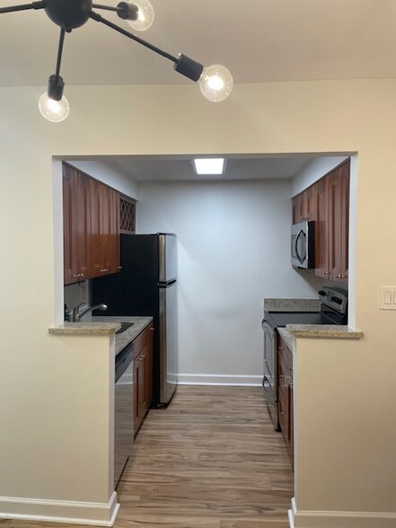 Building Photo - 78 15th St NE