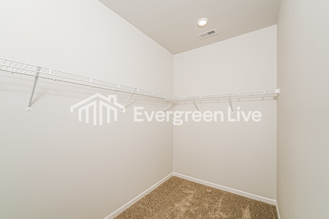 Building Photo - 308 Pond Spg Dr