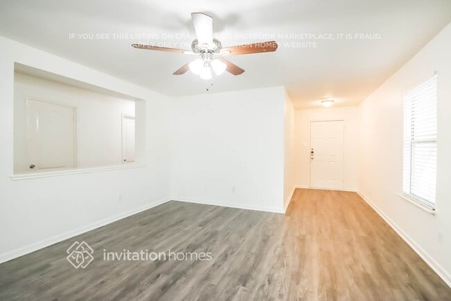 Building Photo - 8146 Chancewood Ln