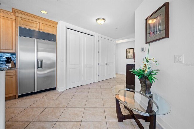 Building Photo - 1375 Beach Rd