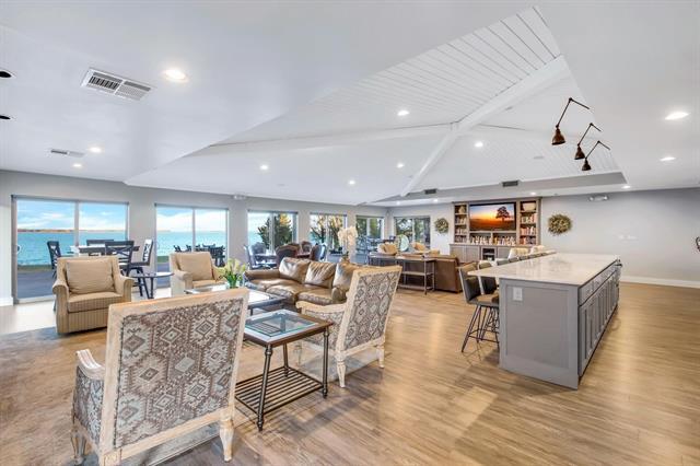 Building Photo - 420 Water's Edge Drive