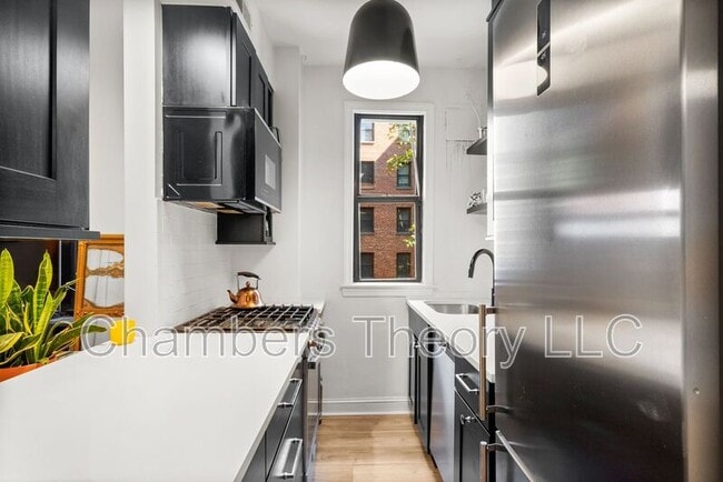 Building Photo - 2515 K St NW