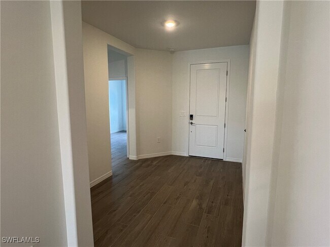 Building Photo - 2357 Avocado Ln