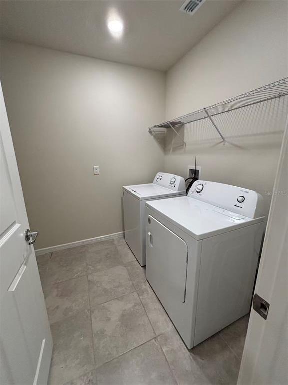 Building Photo - 1156 Sugarwood St