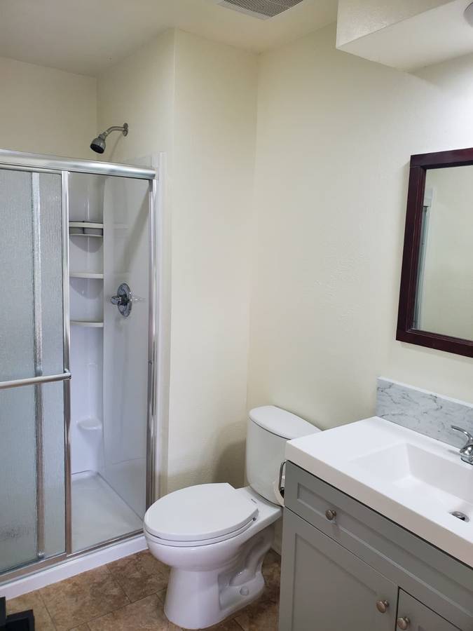 Building Photo - 2216 S Eagle Ct