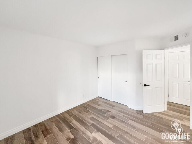 Building Photo - Great 3B/2BA Townhome in Oceanside!