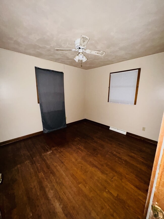 Building Photo - 1096 NC-56
