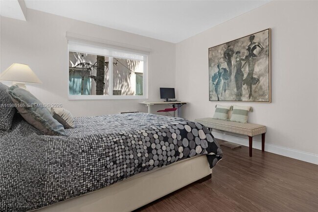 Building Photo - 1117 Meridian Ave