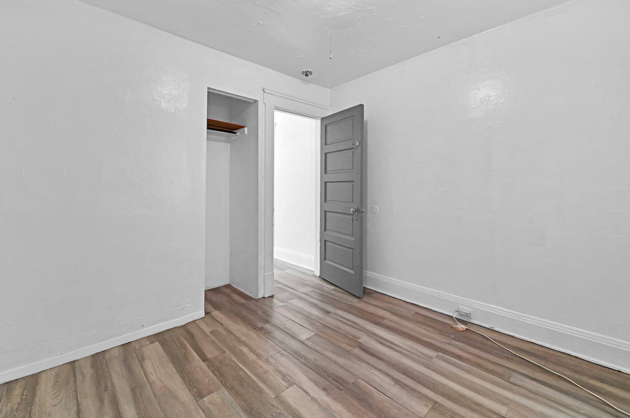 Building Photo - 427 E 156th St