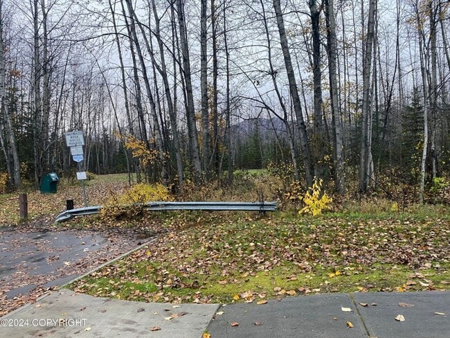 Building Photo - Heat Paid! East Anchorage 2 Bedroom with W...