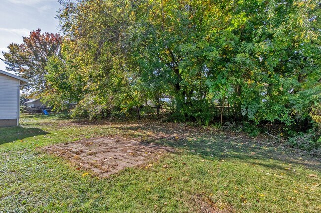 Building Photo - 1017 Mosley Ct SW