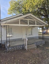 Building Photo - 604 Grove St