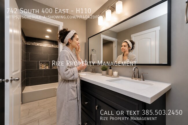 Building Photo - 742 S 400 E