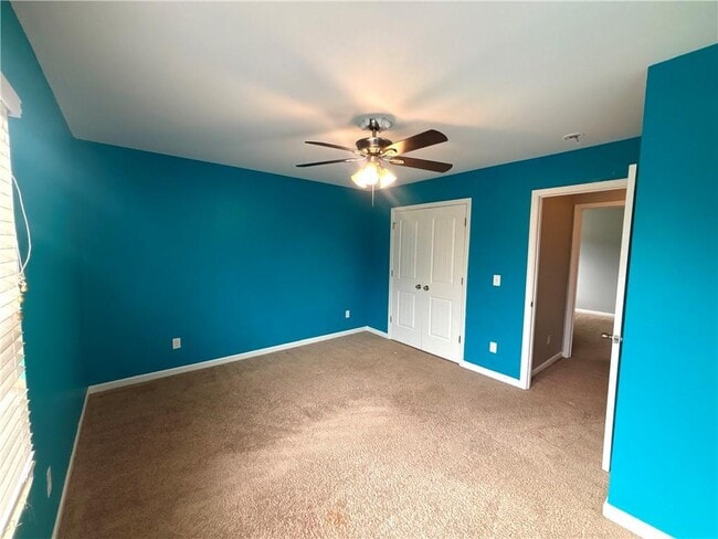 Building Photo - 8389 Regent St