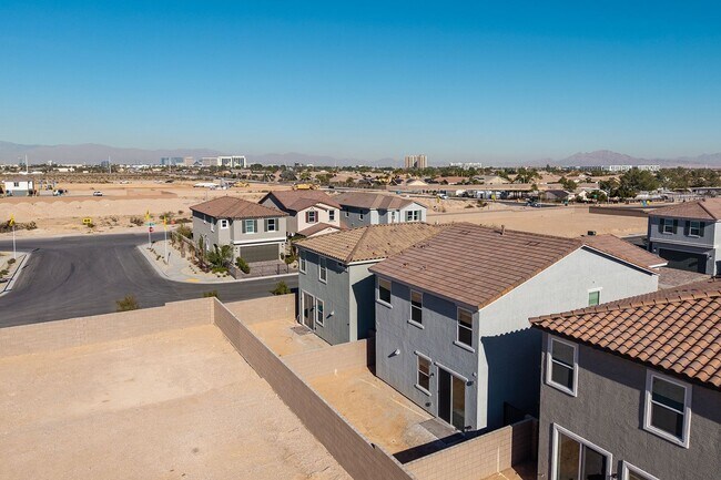 Building Photo - Brand New Home in the SW - 4 Bedrooms (One Down) + Loft