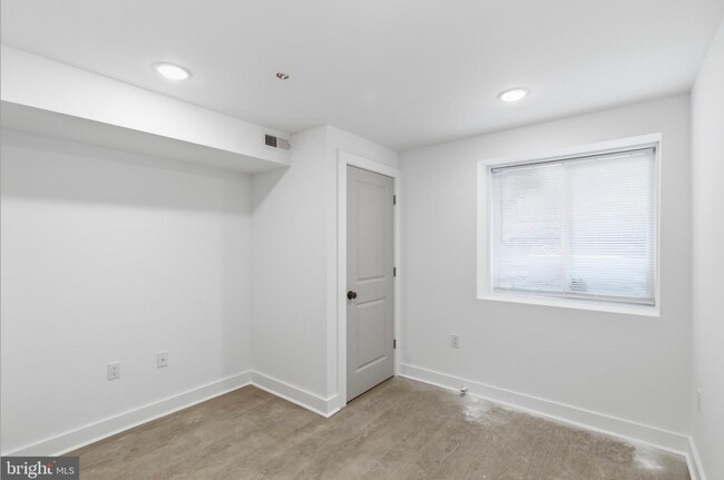 Building Photo - 2322 N 5th St