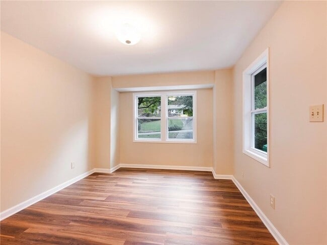 Building Photo - 2949 Judylyn Dr