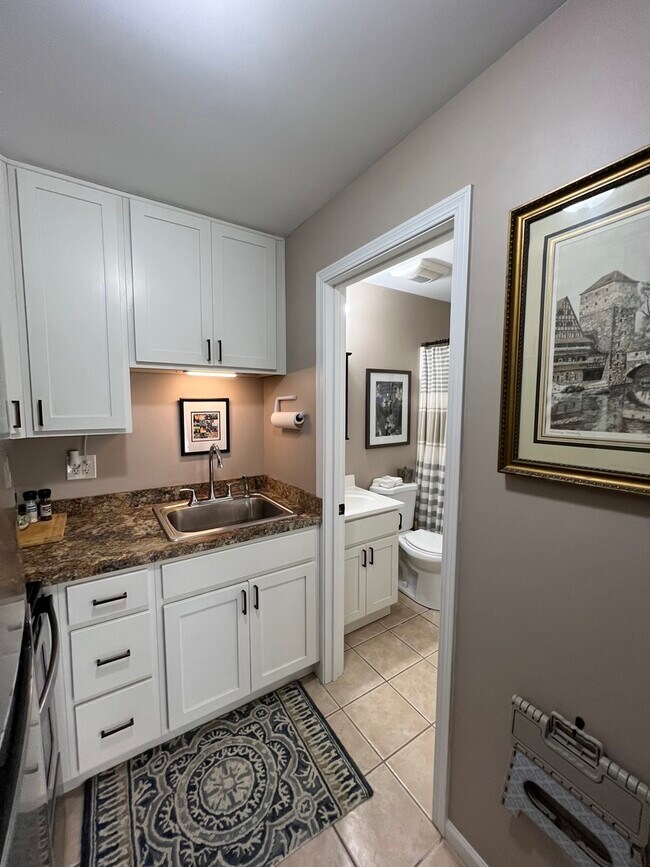 Building Photo - 32 Montego Colony