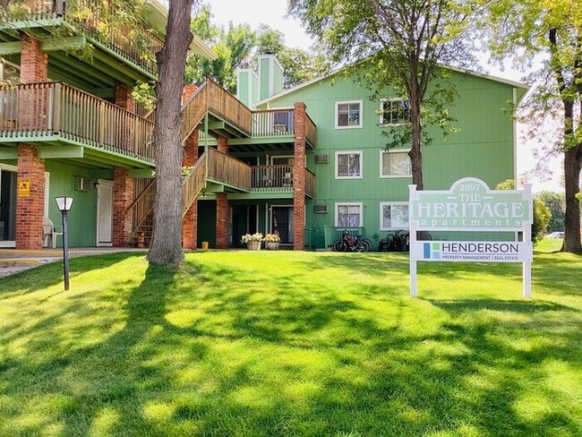 Building Photo - 2 Bed, 1 Bath Apartment!!