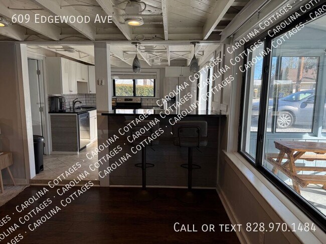 Building Photo - 609 Edgewood Ave