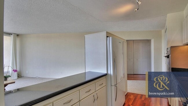 Building Photo - 1200 Gough St