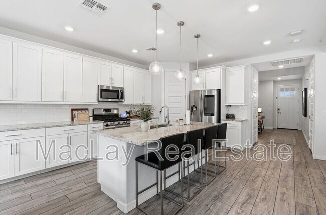 Building Photo - 1166 E Weatherby Way