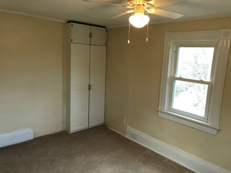 Bedroom - 308 Rose St