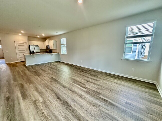 Building Photo - Four Bedroom Single Level Home in the Retreat at East Argent!