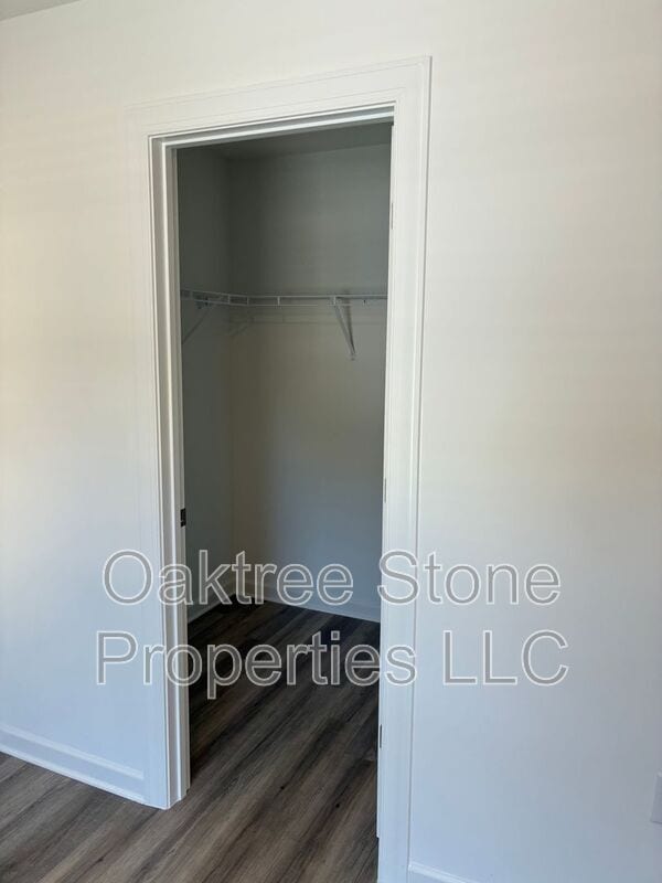 Building Photo - 3378 Skyland Dr