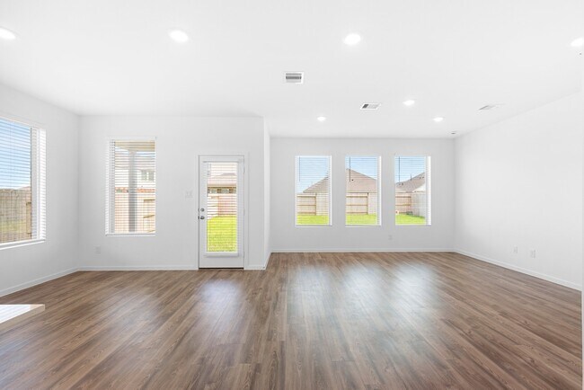 Building Photo - 27219 Henley Rdg Dr