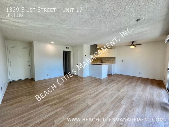 Primary Photo - Stunning 1 Bedroom 1 Bath Condo Just One B...