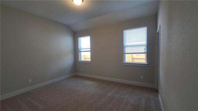 Building Photo - 2116 Palmera Ridge Blvd