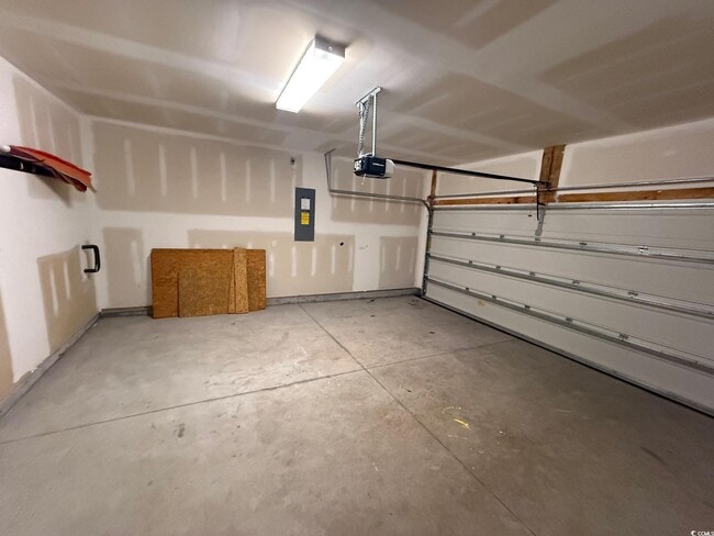 Building Photo - 162 Mountain Ash Ln