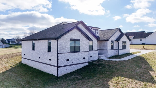 Building Photo - 46 Caden Ln