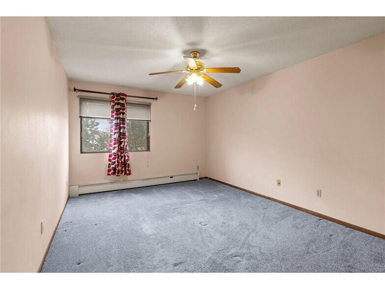 Building Photo - 4101 Parklawn Ave