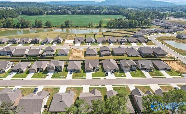 Building Photo - 111 Waltrip Dr