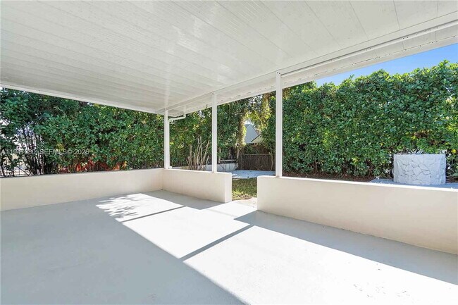 Building Photo - Southwest 26th Street, Miami, FL 33133 - 3 BR 2 BA single-family home