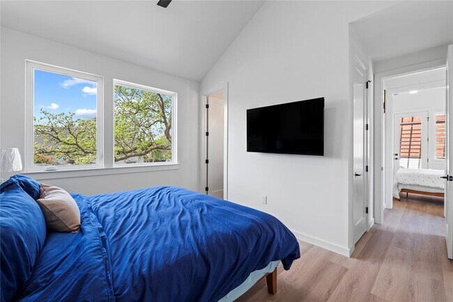 Building Photo - 506 Krebs Ln