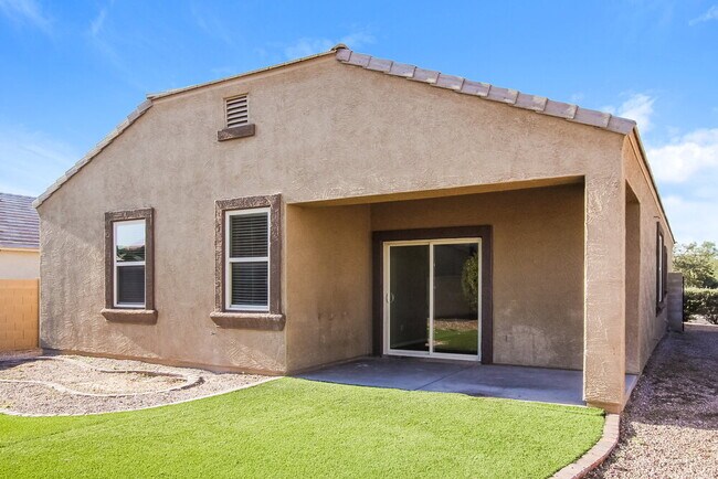 Building Photo - 6873 S Blue Hills Dr