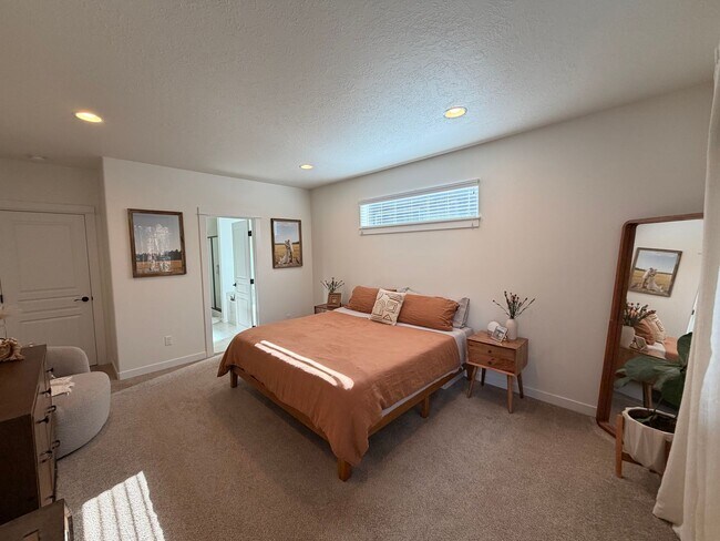 Building Photo - 3 Bed/2 Bath Single Level Home in Sisters! - Backs Up to Deschutes National Forest