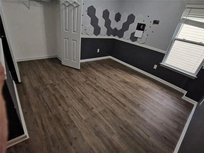 Building Photo - 1270 Red Cedar Trail