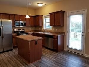 Building Photo - 137 Sedgewood Ct