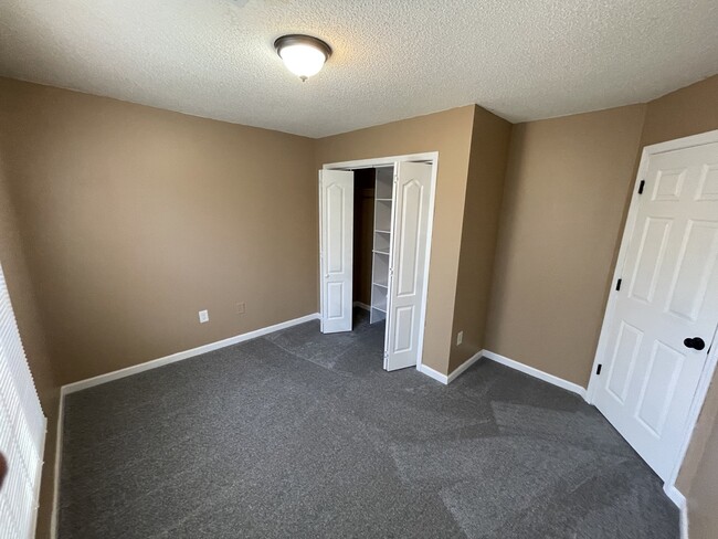 Building Photo - 1403 Chasewind Ct