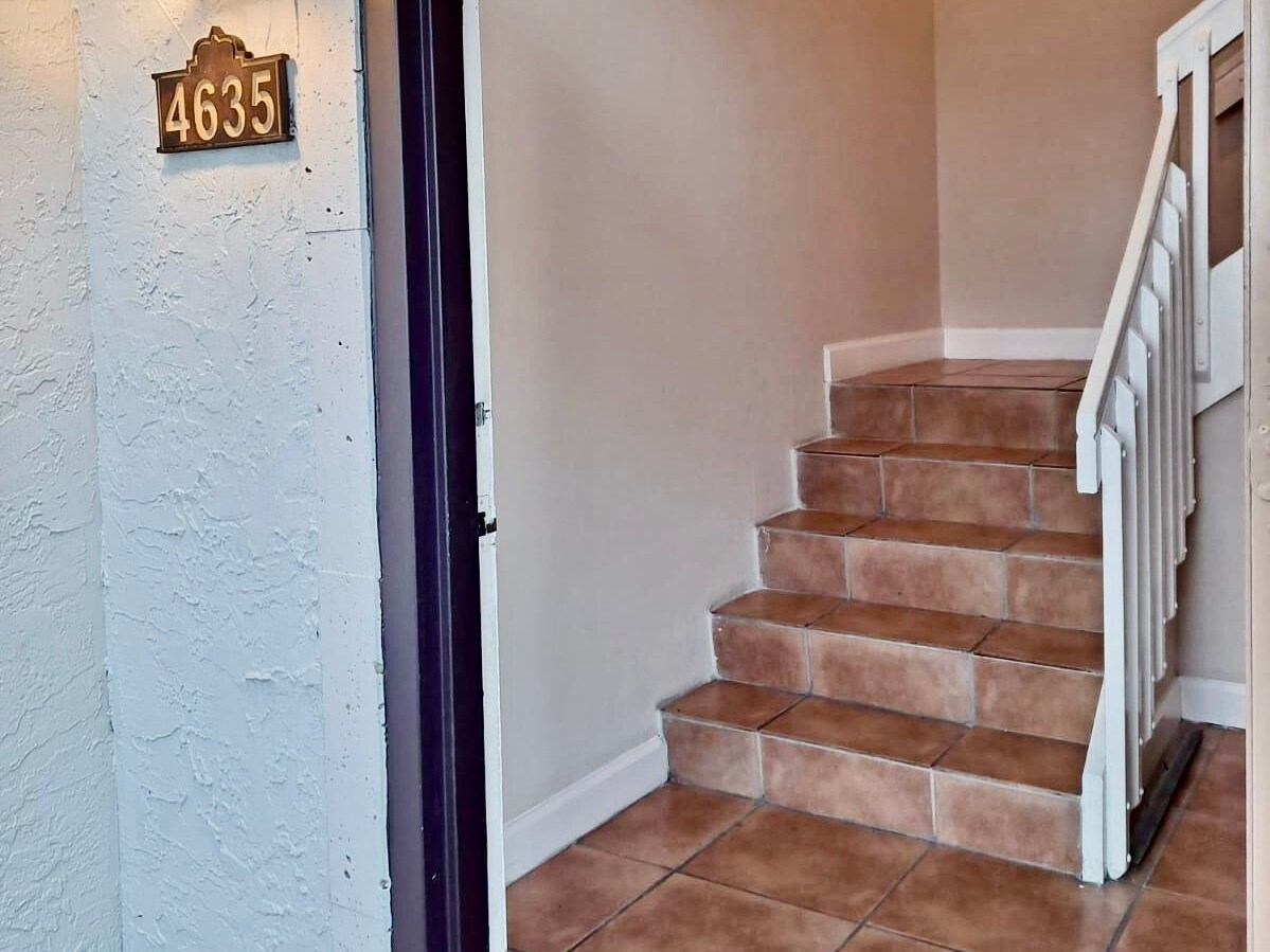 Building Photo - 4635 NW 97th Pl