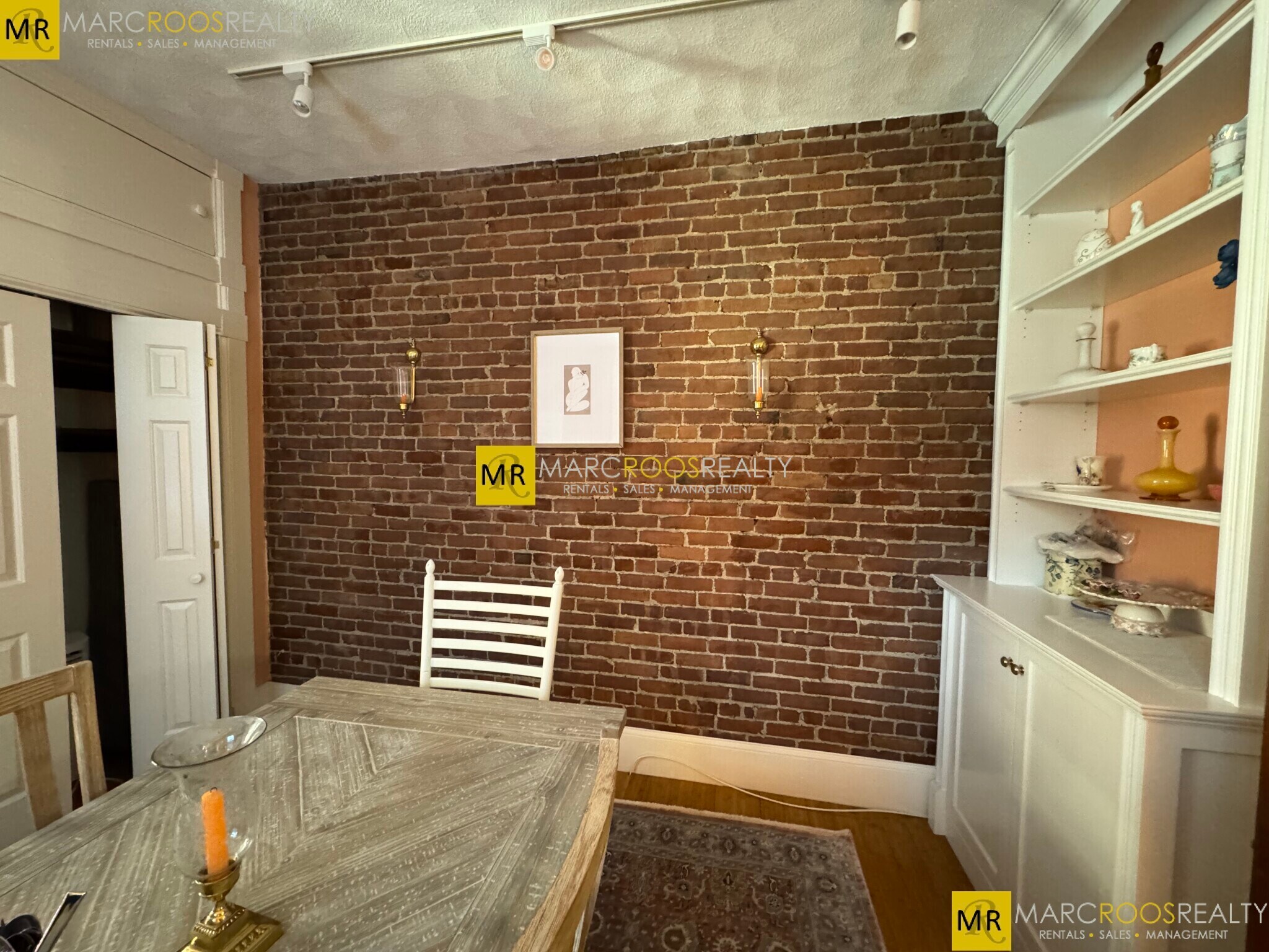 Building Photo - 439 Marlborough St