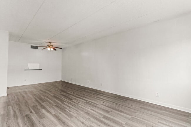 Building Photo - 4500 N Flagler Dr