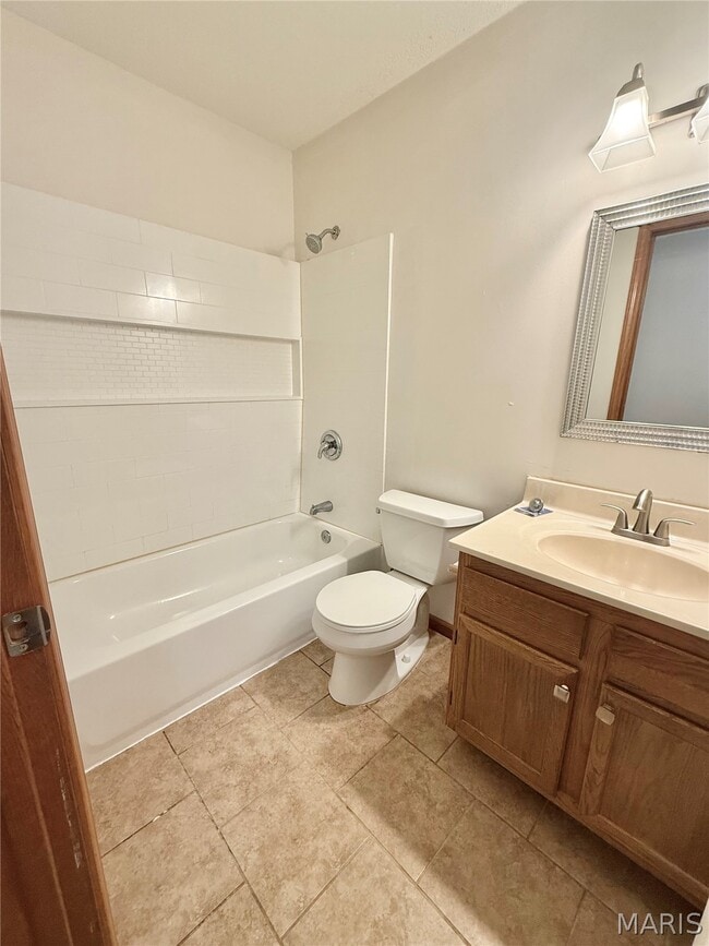 Building Photo - 455 S 6th St