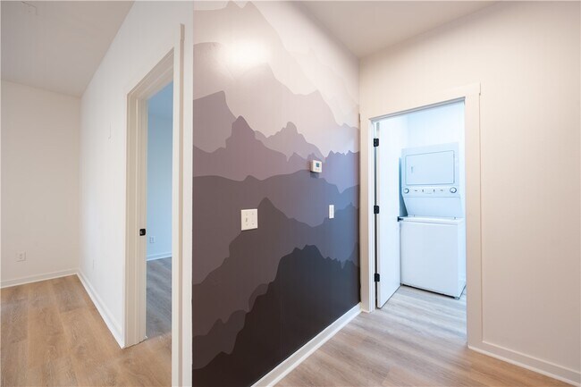 Building Photo - 300 SW 6th St