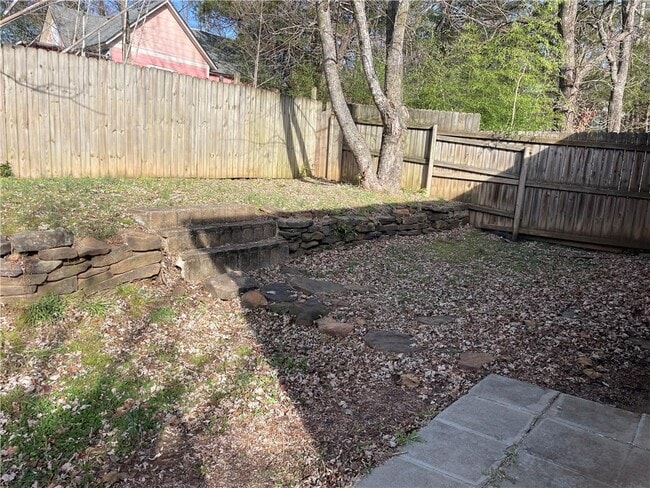 Building Photo - 497 S Wood Ave