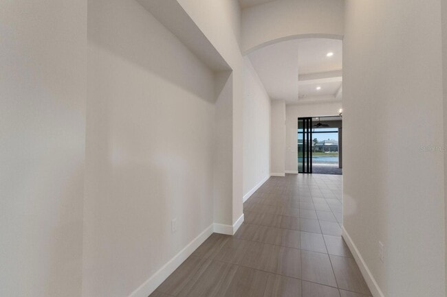 Building Photo - 712 Sigsbee Loop